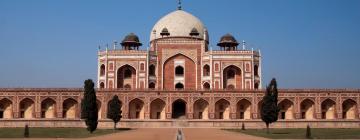 Cheap vacations in New Delhi