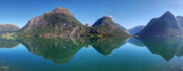 Cottages in Stryn