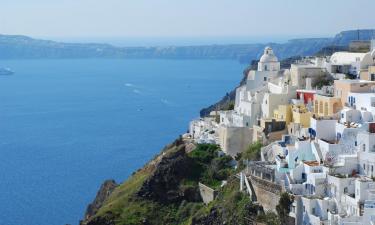 Flights from New York to Fira