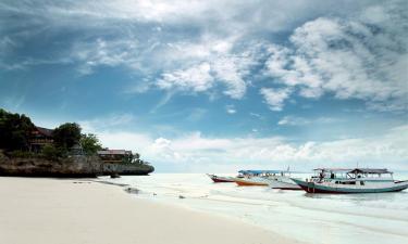 Cheap vacations in Makassar