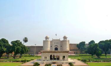 Cheap holidays in Lahore