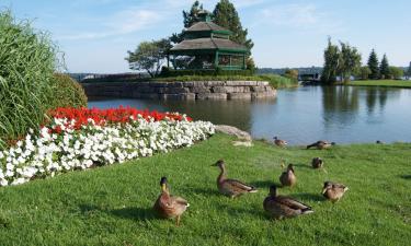 Hotels with Pools in Barrie