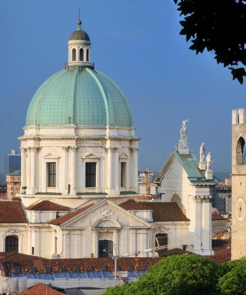 Krásny pohľad na mesto Brescia