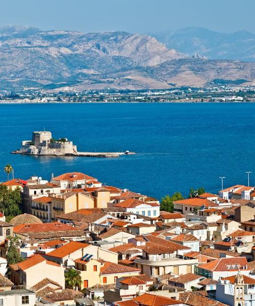 Uma linda vista de: Nafplio