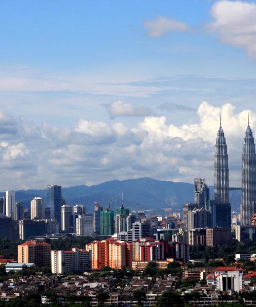 A beautiful view of Kuala Lumpur serviced by Kuala Lumpur International Airport.