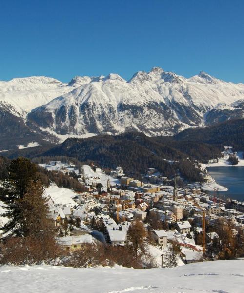 Ein schöner Blick auf St. Moritz