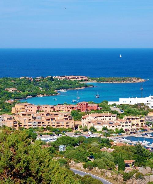 Piękny widok na miasto Porto Cervo