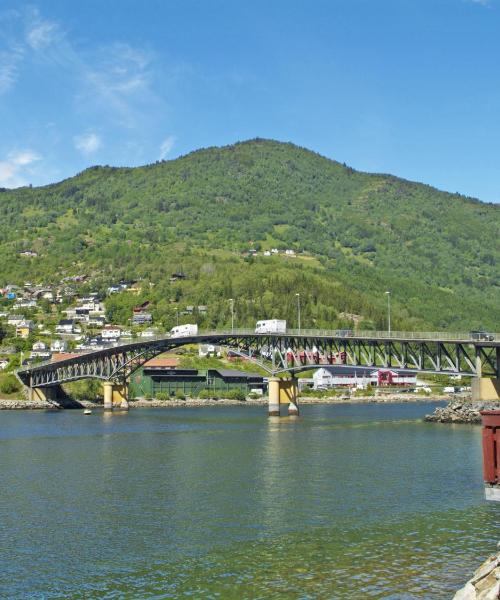 Sogndal şehrinden güzel bir manzara