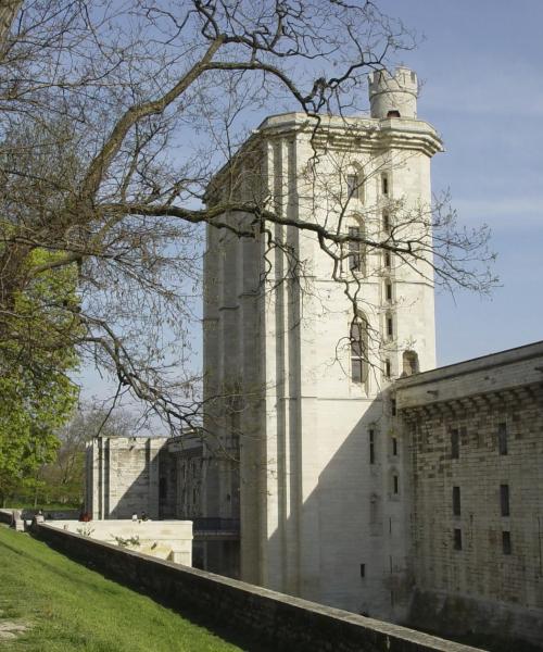 Krásný pohled na město Vincennes