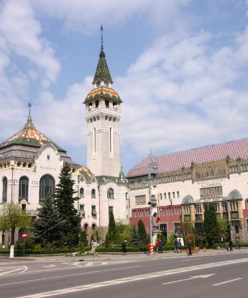 A beautiful view of Târgu-Mureş serviced by Târgu Mureş Airport.