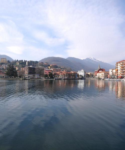 Una panoràmica bonica de Omegna