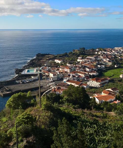 Uma bela vista de Lajes do Pico – uma cidade popular entre os nossos utilizadores