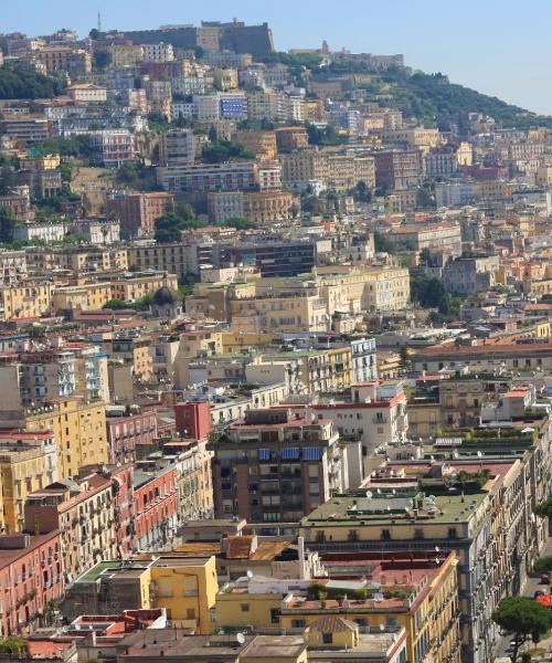 Krásný pohled na město Casalnuovo di Napoli