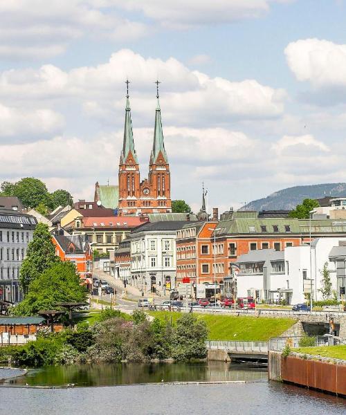 Čudovit pogled na mesto Skien