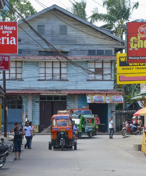 Pemandangan indah bagi Mambajao