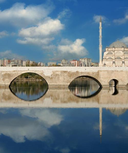 Una hermosa vista de Adana