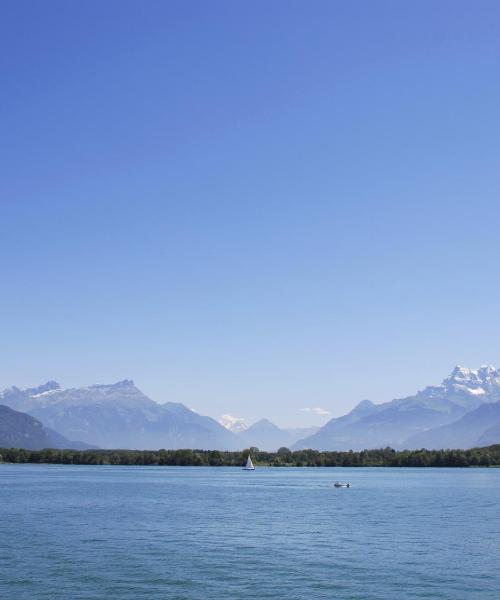 Una hermosa vista de Thonon-les-Bains