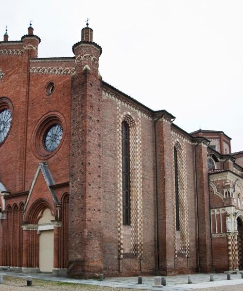 Krásný pohled na město Asti