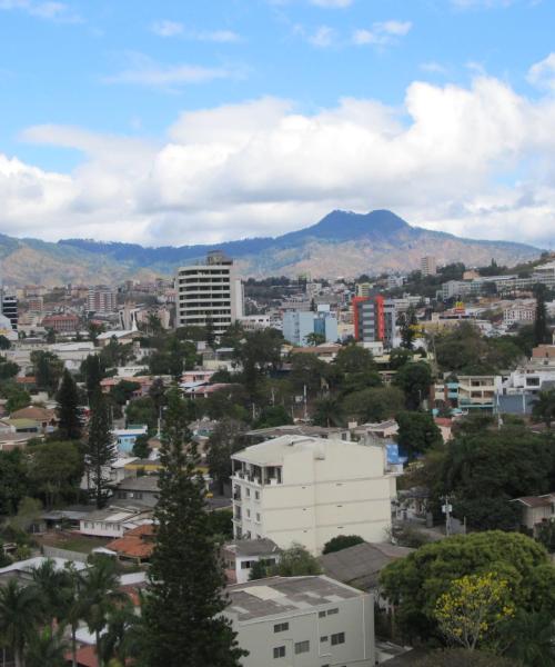 Krásný pohled na město Tegucigalpa