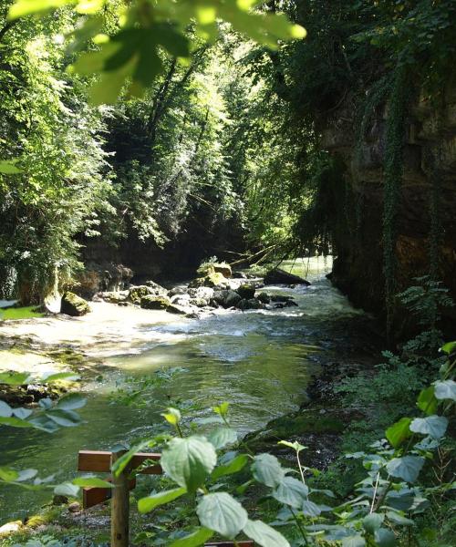 Uma bela vista de Bellegarde-sur-Valserine