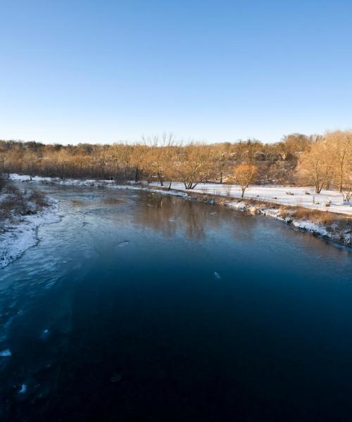 A beautiful view of Deer Lake