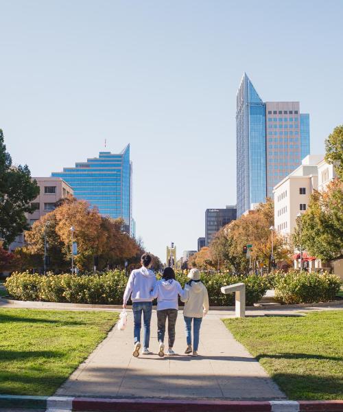 Krásný pohled na město Sacramento (spojení přes Letiště Sacramento)