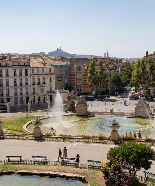 Krásny pohľad na mesto Marseille