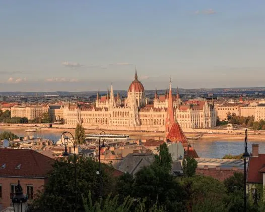 מתל אביב אל בודפשט
