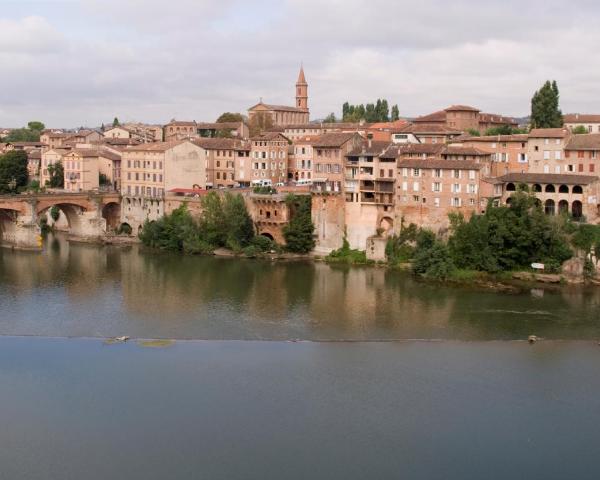 Čudovit pogled na mesto Albi