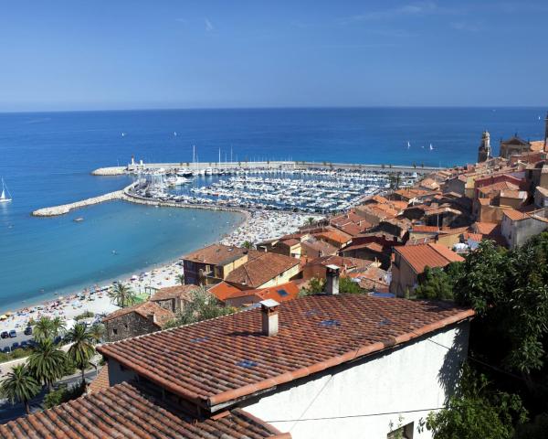 Uma bela vista de Menton