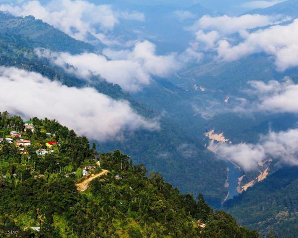 Гарний краєвид міста Kalimpong