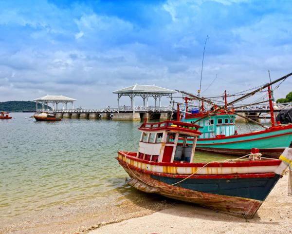 A beautiful view of Ban Kok San.