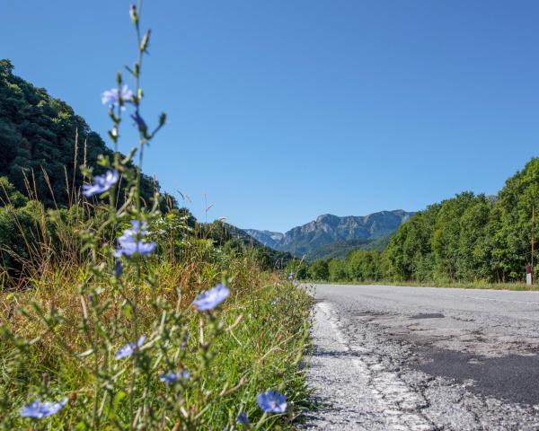 Čudovit pogled na mesto Chiusa di Pesio