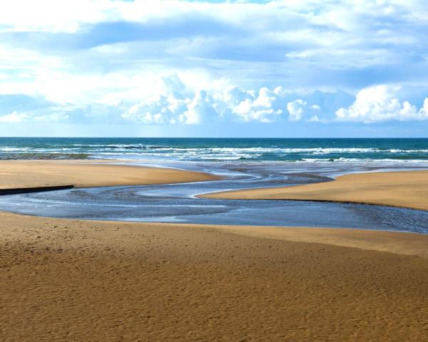 Pemandangan indah Bouzhika