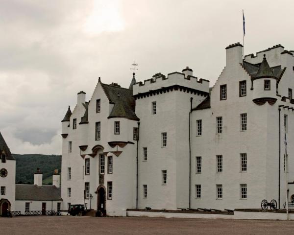 Красивый вид города Blair Atholl