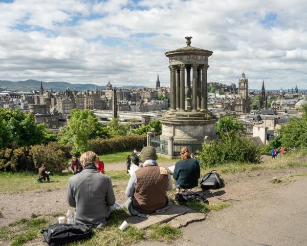 Uma bela vista de Edimburgo