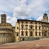 Cheap car hire in Arezzo