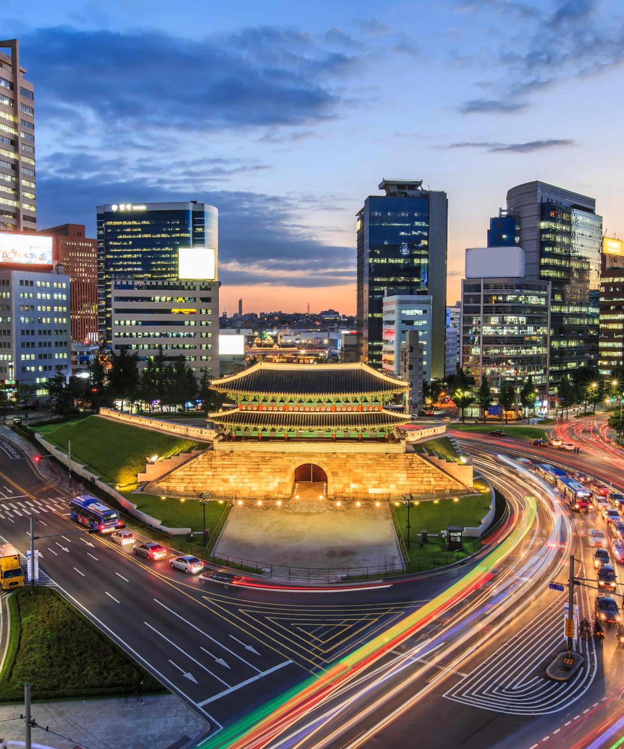 Дороги в южной корее. Южная Корея столица Сеул. Южная Корея центр города. Южная Корея центр Сеула. Южная Корея Сити центр Сеул.