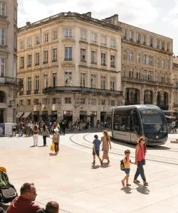 District of Bordeaux where our customers prefer to stay.