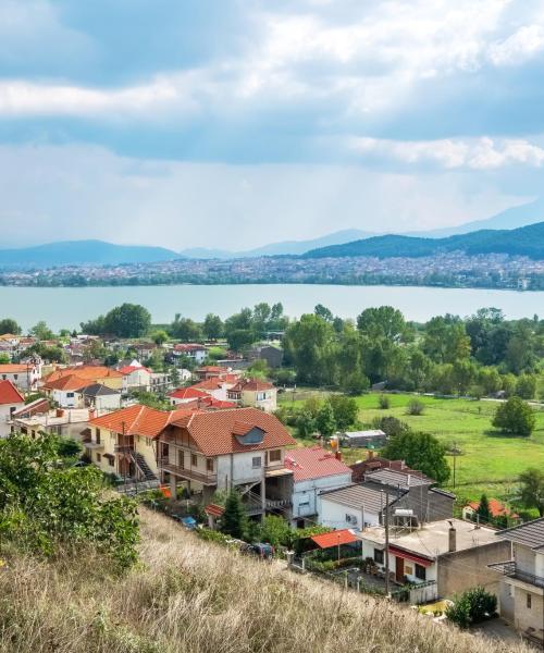 Čtvrť v destinaci Ioannina, kde se naši zákazníci rádi ubytovávají.
