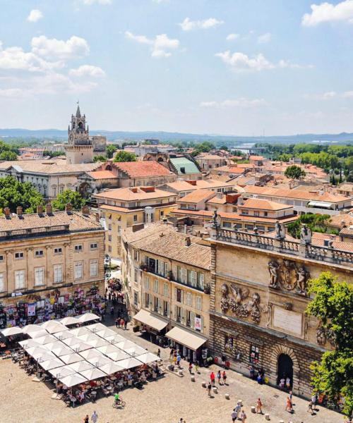 Quartier de Avignon où les voyageurs préfèrent séjourner.