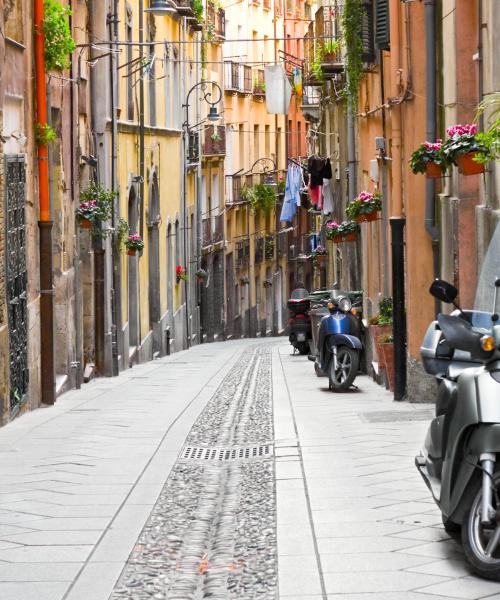 Quartier de Cagliari où les voyageurs préfèrent séjourner.