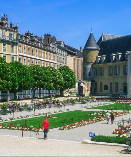 Quartier de Grenoble où les voyageurs préfèrent séjourner.