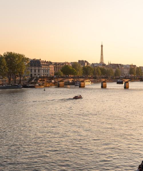 Quận ở Paris nơi khách hàng thường xuyên lưu trú.