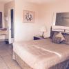 Stagecoach Motel