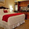 Lake Grassy Inn & Suites