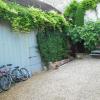 Les Bains Bed & Breakfast