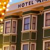 Hotel Boheme