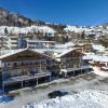 All Seasons Lodge by All in One Apartments