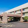 Quality Inn & Suites Warren - Detroit